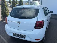 Gebraucht Dacia Sandero 73 PS (53 kW) 2019 Weiß Limousine