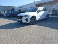 Gebraucht Volvo XC60 Plus 197 PS (144 kW) 2023 Crystal white / metallic SUV