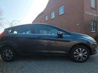 Gebraucht Ford Fiesta Titanium 82 PS (60 kW) 2009 Grau Kleinwagen