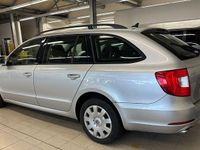Gebraucht Skoda Superb Comfort 140 PS (102 kW) 2010 Silber Kombi