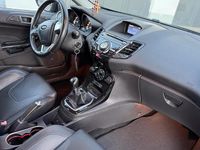Gebraucht Ford Fiesta 100 PS (73 kW) 2014 Schwarz Kleinwagen