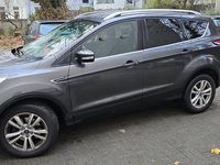 Gebraucht Ford Kuga Titanium 150 PS (110 kW) 2019 Grau SUV