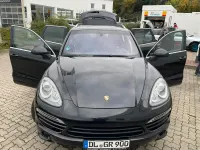Second-hand Porsche Cayenne 245 CP (180 kW) 2012 Negru SUV