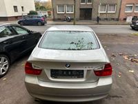 gebraucht BMW 320 320 i Aut.