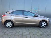 Gebraucht Hyundai i30 Classic 99 PS (72 kW) 2014 Braun Kleinwagen