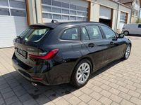 Gebraucht BMW 330e Advantage 252 PS (185 kW) 2021 Schwarz Kombi