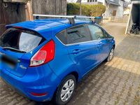 Gebraucht Ford Fiesta 101 PS (74 kW) 2013 Blau Kleinwagen