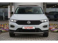 Usado VW T-Roc Active 150 HP (110 kW) 2022 Azul SUV