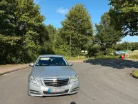 Gebraucht Mercedes E250 Avantgarde 204 PS (150 kW) 2010 Silber Limousine