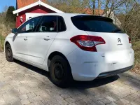 Gebraucht Citroën C4 120 PS (88 kW) 2012 Weiß Limousine