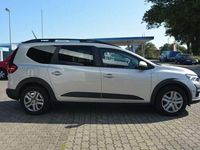 Gebraucht Dacia Jogger Expression 110 PS (80 kW) 2023 Moonstonegrau Van / Kleinbus