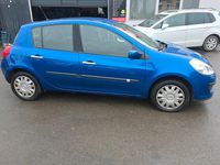 Gebraucht Renault Clio II 111 PS (81 kW) 2008 Blau Kleinwagen