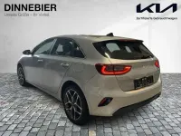 Gebraucht Kia Ceed Spirit 160 PS (117 kW) 2023 Silber (metallic) Kleinwagen