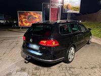 Gebraucht VW Passat 122 PS (89 kW) 2011 Schwarz Kombi