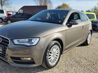 Gebraucht Audi A3 Ambiente 110 PS (80 kW) 2015 Grau Limousine
