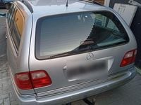 Gebraucht Mercedes E320 224 PS (164 kW) 1997 Silber Kombi