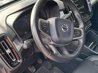 Gebraucht Volvo XC40 163 PS (119 kW) 2019 Schwarz SUV