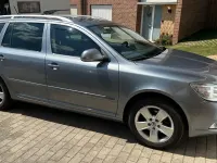 Gebraucht Skoda Octavia 105 PS (77 kW) 2012 Grau Kombi