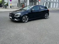 Gebraucht Mercedes A180 109 PS (80 kW) 2014 Schwarz Kleinwagen