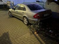Gebraucht Mercedes E220 Elegance 150 PS (110 kW) 2004 Limousine