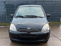 Gebraucht Toyota Yaris 86 PS (63 kW) 2000 Schwarz Kleinwagen