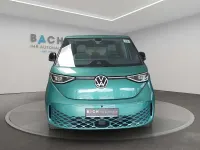 Gebraucht VW ID. Buzz Pro 150 kW (204 PS) 2023 Bay leaf green metallic Van / Kleinbus
