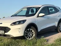 Gebraucht Ford Kuga Titanium 224 PS (164 kW) 2022 Weiß SUV