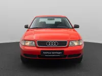 Second-hand Audi A4 101 CP (74 kW) 1995 Roșu Berlinǎ