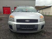 Gebraucht Ford Fusion Style 80 PS (58 kW) 2011 Polarsilber metallic Kleinwagen