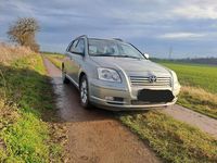 Gebraucht Toyota Avensis 116 PS (85 kW) 2004 Silber Kombi