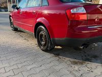 Gebraucht Audi A4 131 PS (96 kW) 2003 Rot Limousine