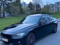 Second-hand BMW 320 Luxury Line 184 CP (135 kW) 2012 Negru Berlinǎ