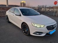 Usado Opel Insignia Dynamic 260 HP (191 kW) 2017 Branco Sedan
