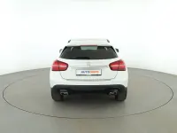 Gebraucht Mercedes GLA180 Urban 122 PS (89 kW) 2019 Weiß SUV