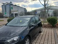 Gebraucht VW Golf VI 105 PS (77 kW) 2010 Schwarz Kleinwagen