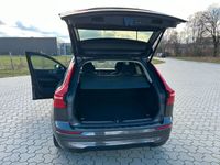 gebraucht Volvo XC60 B4 Mild-Hybrid Momentum Pro Geartronic /AHK