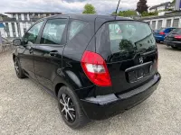 Gebraucht Mercedes A180 116 PS (85 kW) 2011 Schwarz Limousine