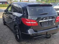 Gebraucht Mercedes B200 156 PS (114 kW) 2012 Schwarz Kleinwagen