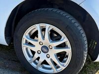 Gebraucht Ford Fiesta 60 PS (44 kW) 2010 Weiß Kleinwagen