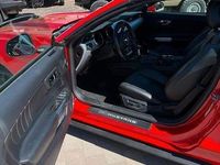Second-hand Ford Mustang 421 CP (309 kW) 2018 Roșu Cabrio