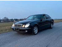 Gebraucht Mercedes E200 122 PS (89 kW) 2004 Schwarz Limousine