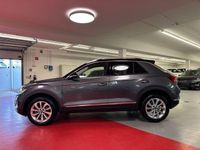 Gebraucht VW T-Roc Style 150 PS (110 kW) 2024 Grau SUV