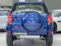 Gebraucht Toyota RAV4 125 PS (91 kW) 2003 Pacificblau mica SUV