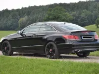 Gebraucht Mercedes E200 AMG 184 PS (135 kW) 2015 Schwarz Coupé