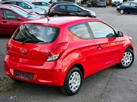 Gebraucht Hyundai i20 86 PS (63 kW) 2013 Rot Kleinwagen