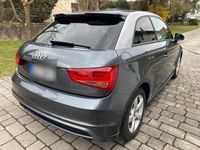 Gebraucht Audi A1 S-Line 125 PS (91 kW) 2011 Grau Kleinwagen