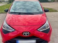 Gebraucht Toyota Aygo 72 PS (52 kW) 2019 Rot Kleinwagen