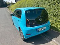 Gebraucht VW e-up! Style 61 kW (83 PS) 2022 Blau Kleinwagen