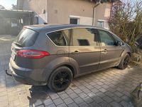 Gebraucht Ford S-MAX Titanium 140 PS (102 kW) 2012 Braun Van / Kleinbus