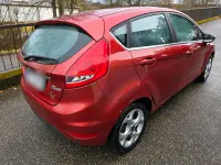 Gebraucht Ford Fiesta 82 PS (60 kW) 2009 Rot Kleinwagen